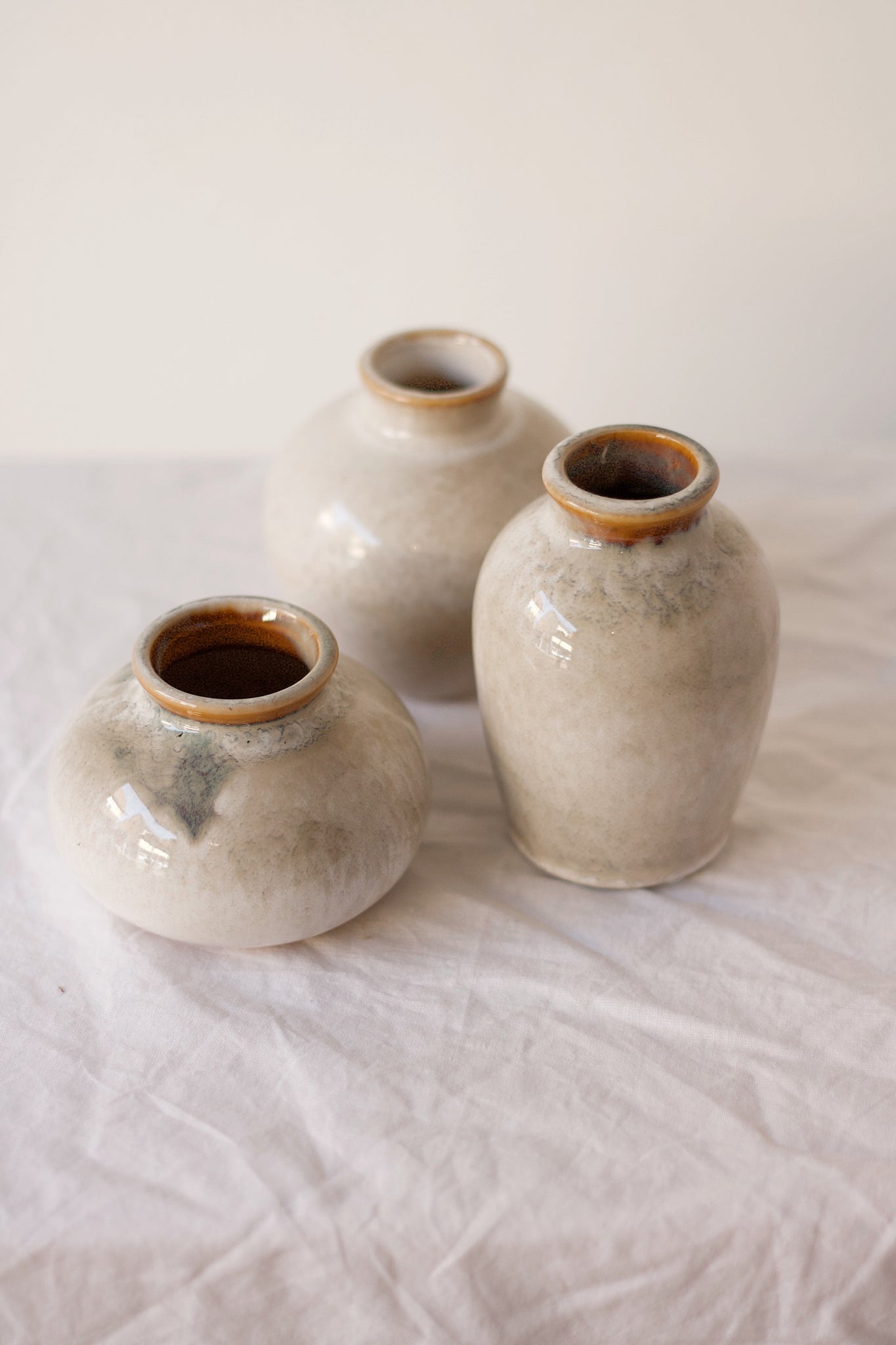 3er Set Keramik Mini Vasen in Beige