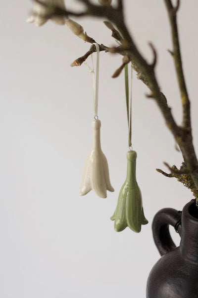 Wikholm Form // dekorative Blüte in Grün zum Hängen, Osterdekoration