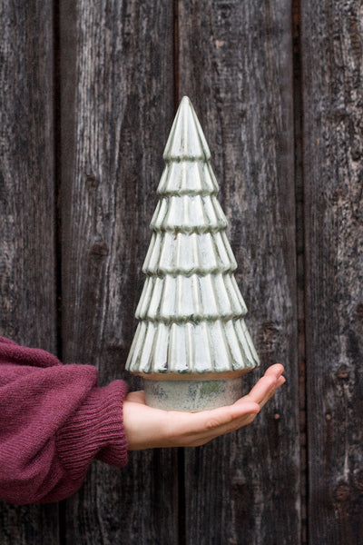 Wikholm Form// Keramik Baum Weihnachtsschmuck in zwei Größen und Farben