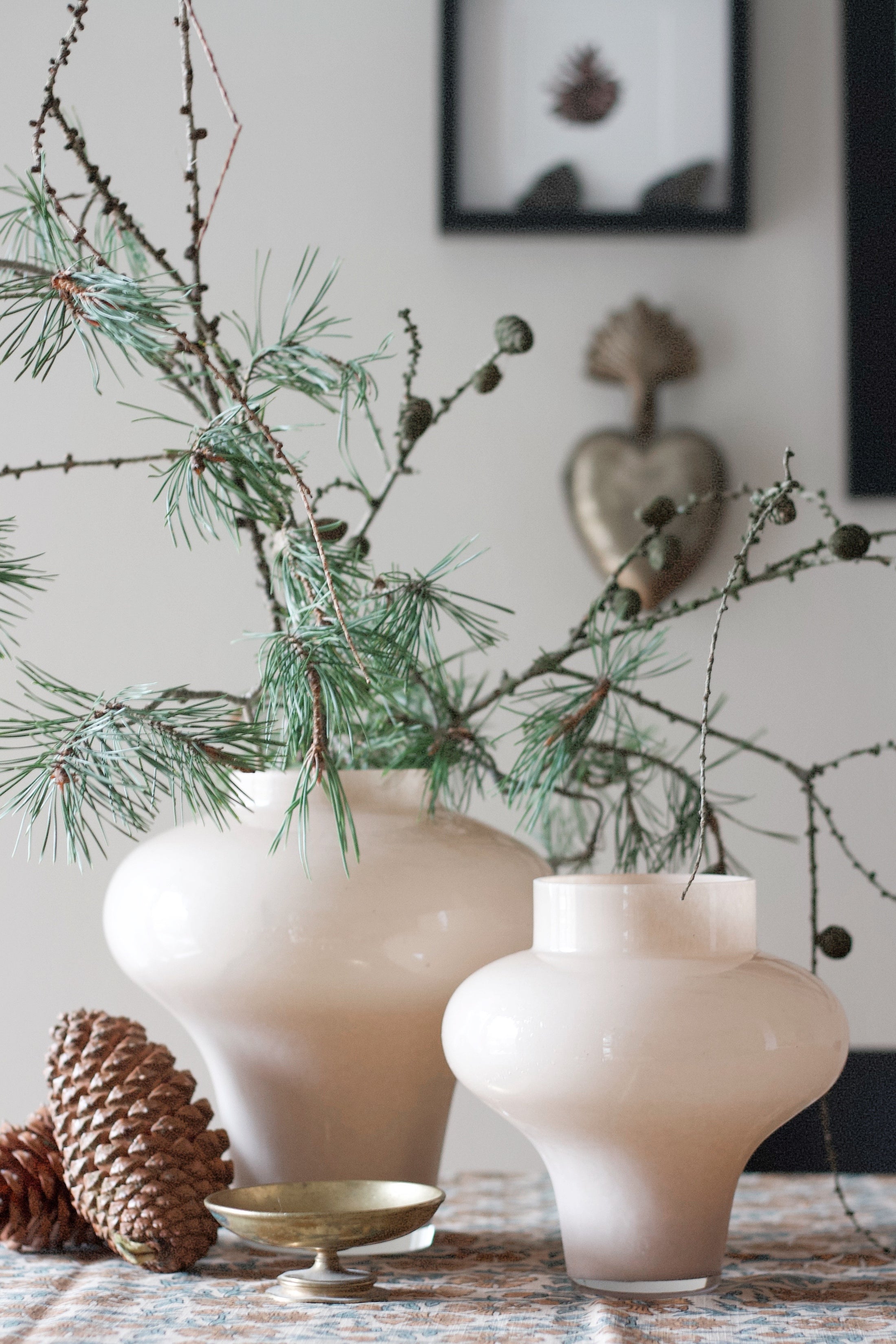 Wikholm Form //  schwere Glasvase durchgefärbt in tollem Beigeton