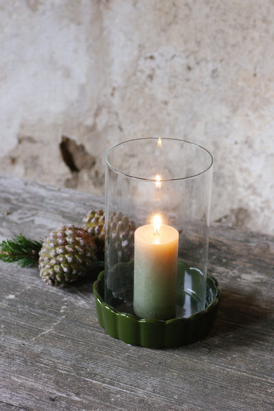 Wikholm Form // Windlicht mit Keramikfuß und herausnehmbarem Glas in Grün oder Weiß
