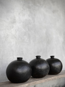 schwere Keramikvase in Schwarz 24x24cm